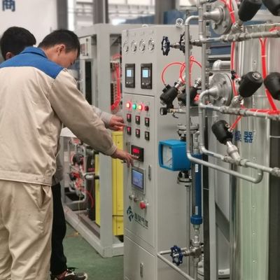 Macchina per il recupero del biossido di carbonio con sistema di depurazione del gas